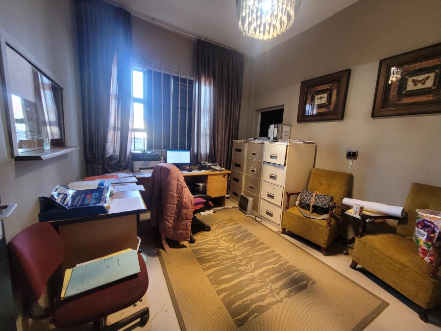 5 Bedroom Property for Sale in Jeffreys Bay Central Eastern Cape